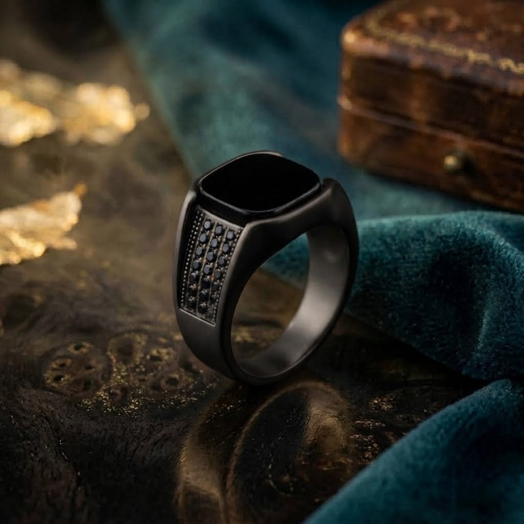 Black Eliete Ring